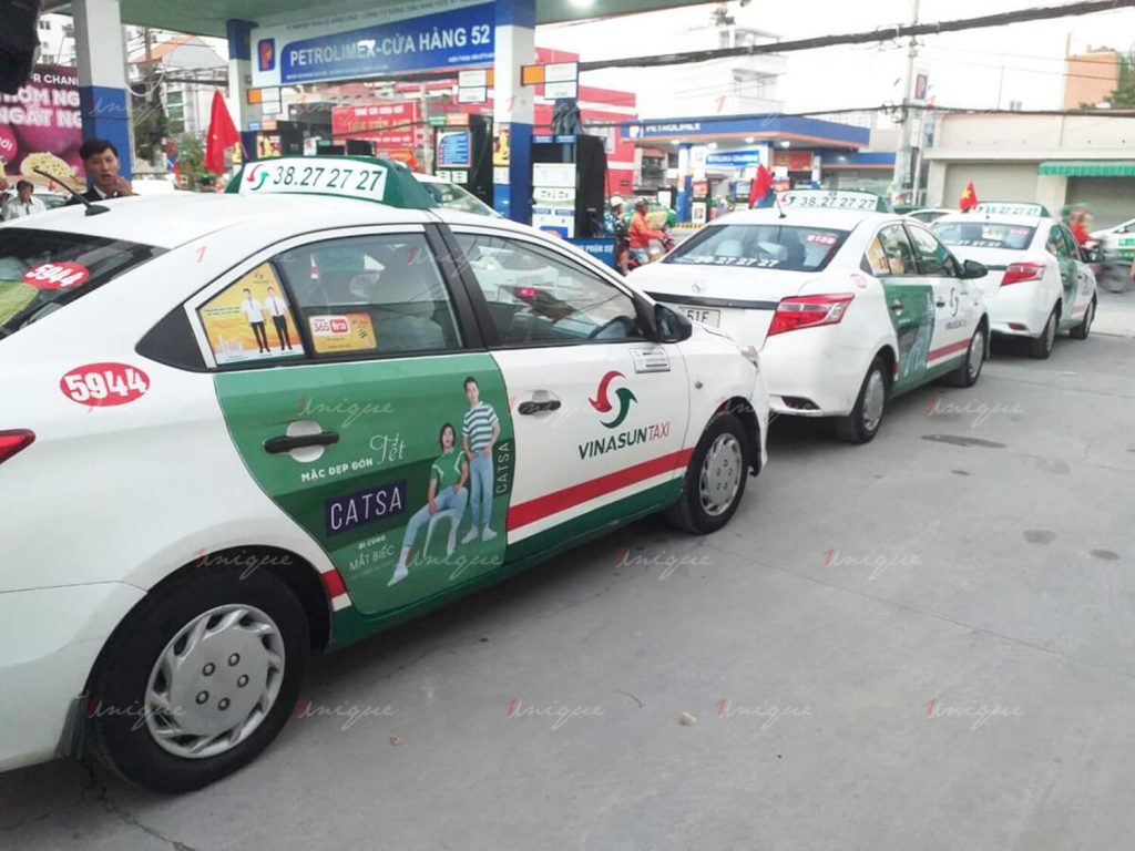 thời trang Catsa quảng cáo trên taxi